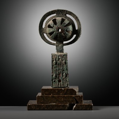 Lot 1561 - A BRONZE HARNESS JINGLE, LUAN, ZHOU DYNASTY