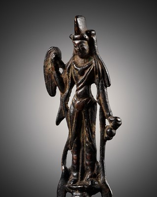 Lot 310 - A BRONZE FIGURE OF GUANYIN, TANG DYNASTY