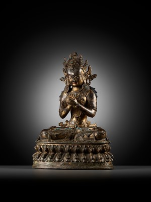 Lot 317 - A GILT AND RED LACQUERED BRONZE FIGURE OF VAJRADHARA, LATE QING DYNASTY TO REPUBLIC PERIOD