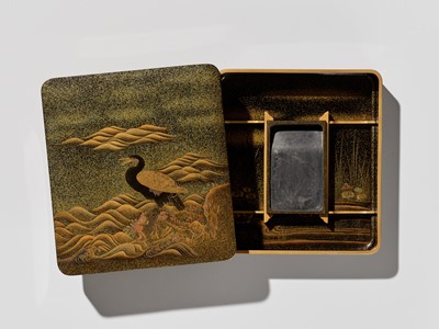 Lot 34 - A SUPERB LACQUER SUZURIBAKO DEPICTING A CORMORANT