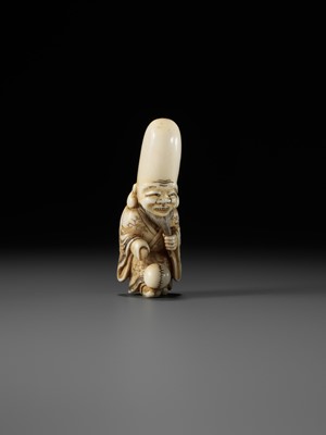 Lot 69 - AN OSAKA SCHOOL IVORY NETSUKE OF FUKUROKUJU PLAYING KEMARI