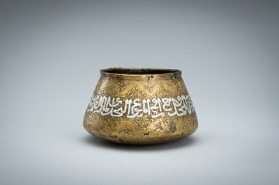 A PARCEL-SILVERED BRASS BOWL, MAMLUK REVIVAL, 19TH CENTURY