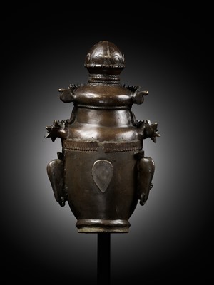 Lot 262 - A RARE SILVER AND COPPER INLAID BRONZE HEAD OF GARUDA, SOUTH INDIA, 18TH CENTURY