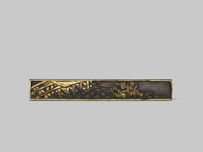 Lot 303 - A RARE SOTEN SCHOOL SOROIMONO (SET OF SWORD FITTINGS) DEPICTING SCENES FROM THE GENPEI WARS