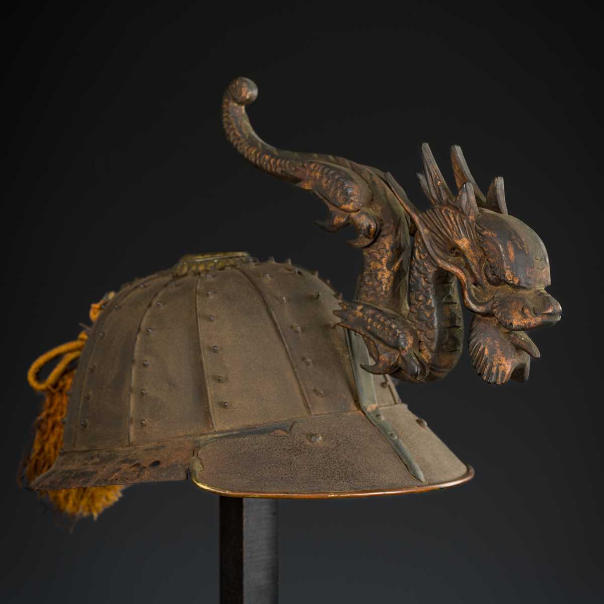 Lot 278 - KAI SADATOSHI: A KOBOSHI KABUTO WITH A MINOGAME-DRAGON MAEDATE