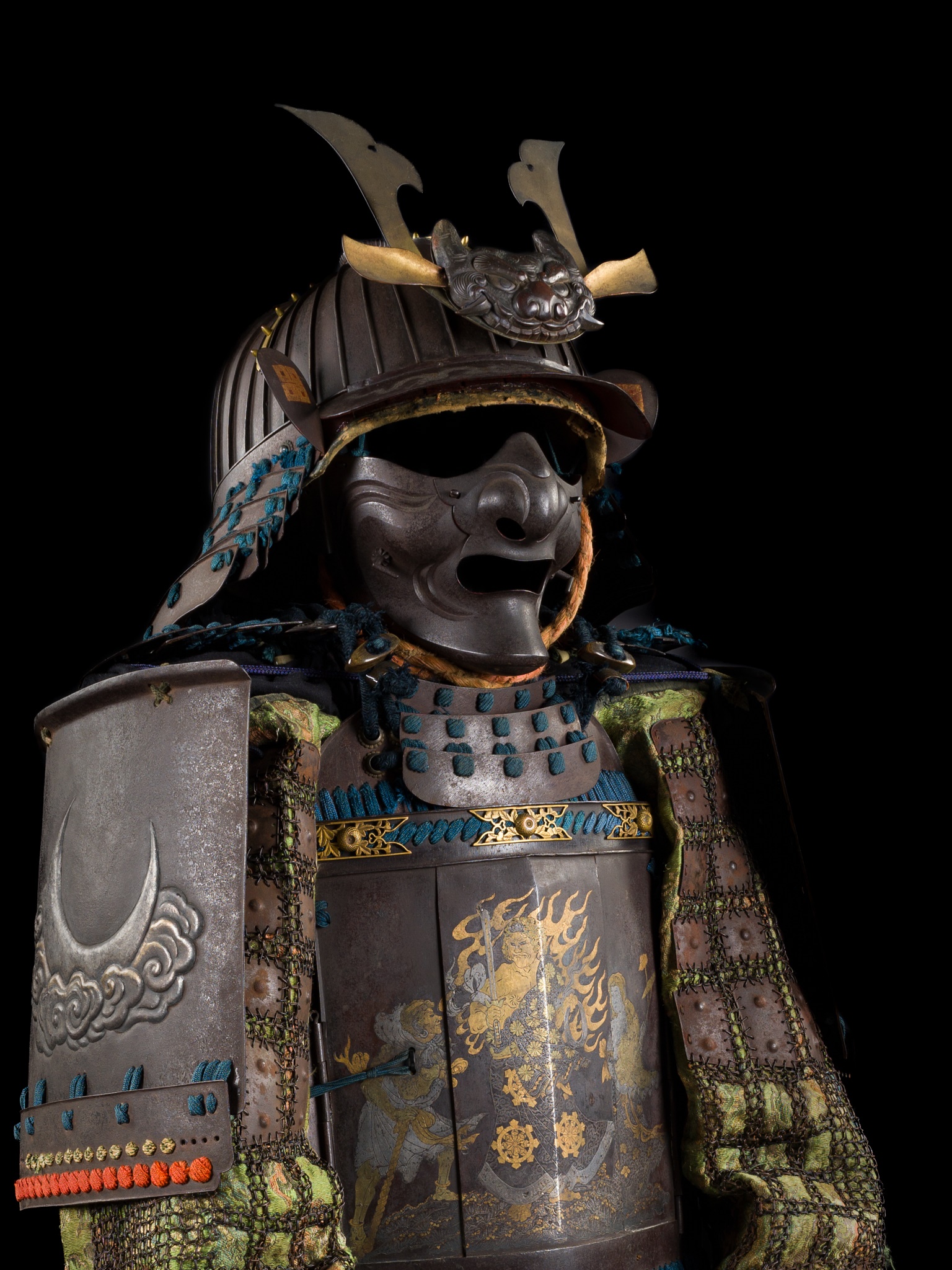 Lot 76 - A NANBAN-DO GUSOKU ('WESTERN STYLE ARMOR')