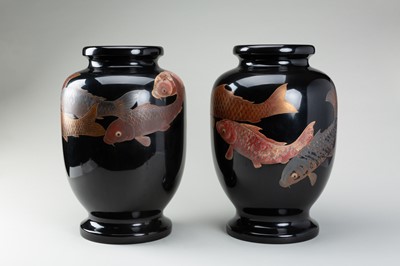 MIURA MEIHO: A PAIR OF LACQUERED WOOD VASES WITH CARPS