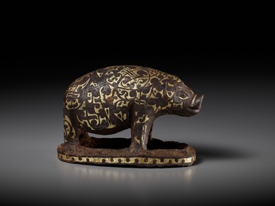 Lot 66 - A GOLD AND SILVER-INLAID IRON FIGURE OF A PIG, WARRING STATES PERIOD TO HAN DYNASTY