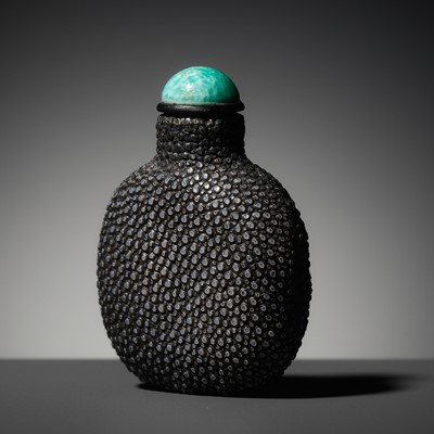 Lot 484 - A RARE SHAGREEN-VENEERED SNUFF BOTTLE, 18TH-19TH CENTURY