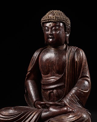 Lot 79 - A LARGE LACQUERED WOOD FIGURE OF BUDDHA, LATE MING/EARLY QING DYNASTY, CIRCA 17TH CENTURY