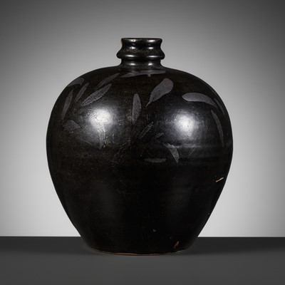 A RARE SILVERY RUSSET-PAINTED BLACK GLAZED FLORAL JAR, SONG DYNASTY