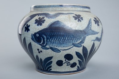 Lot 1278 - A BLUE AND WHITE PORCELAIN ‘TWIN FISH’ VASE, 19TH CENTURY