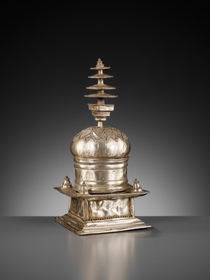 Lot 216 - A RARE SILVER REPOUSSÉ RELIQUARY IN THE FORM OF A STUPA, ANCIENT REGION OF GANDHARA