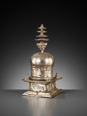 Lot 216 - A RARE SILVER REPOUSSÉ RELIQUARY IN THE FORM OF A STUPA, ANCIENT REGION OF GANDHARA