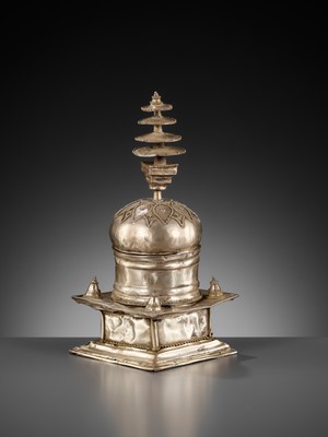 Lot 216 - A RARE SILVER REPOUSSÉ RELIQUARY IN THE FORM OF A STUPA, ANCIENT REGION OF GANDHARA