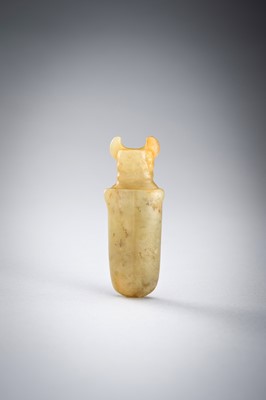 Lot 811 - A PALE-YELLOW JADE ‘BEETLE’ PENDANT, POSSIBLY SHANG DYNASTY