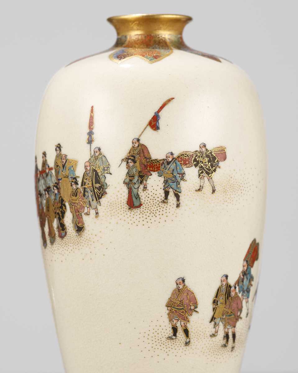 Lot 100 - YABU MEIZAN: A SUPERB SATSUMA CERAMIC VASE WITH A ROYAL PROCESSION