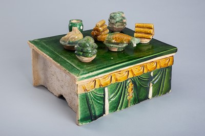 A SANCAI POTTERY MODEL OF AN ALTAR TABLE AND OFFERINGS, MING DYNASTY