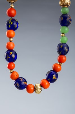 A NECKLACE WITH GLASS AND GILT-METAL BEADS, 19th CENTURY
