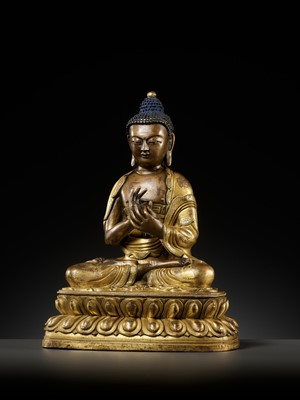 Lot 55 - A PARCEL-GILT BRONZE FIGURE OF SHAKYAMUNI BUDDHA, 17TH-18TH CENTURY