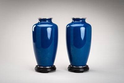 Lot 220 - A PAIR OF ANDO STYLE BLUE CLOISONNÉ VASES