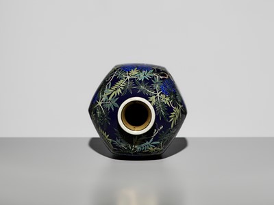 Lot 120 - KAWANO YOSHITARO: A SUPERB HEXAGONAL MIDNIGHT-BLUE CLOISONNÉ VASE WITH WISTERIA AND WILDFLOWERS