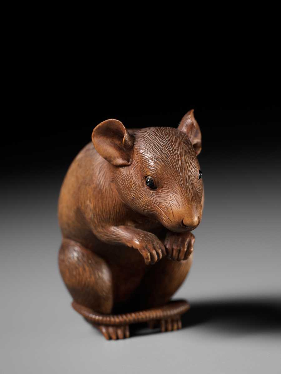 Lot 388 - SHOKO: A FINE AND RARE WOOD OKIMONO OF A RAT