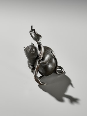 Lot 132 - A RARE BRONZE OKIMONO OF A RAT HOLDING A LOTUS ROOT