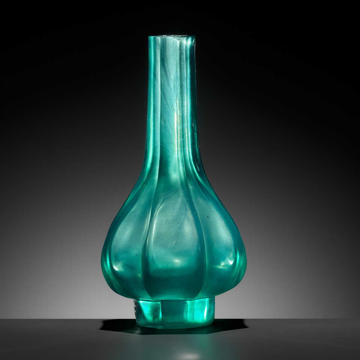 Lot 118 - AN IMPERIAL AQUAMARINE GLASS OCTAGONAL VASE, QIANLONG MARK AND PERIOD