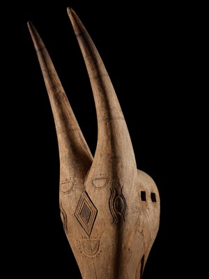 Lot 271 - A CARVED WOOD HEAD OF A BULL, KERALA, 18TH-19TH CENTURY