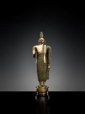 Lot 214 - A BRONZE FIGURE OF BUDDHA, KANDYAN PERIOD