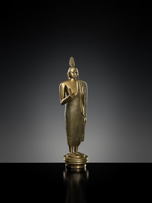 Lot 214 - A BRONZE FIGURE OF BUDDHA, KANDYAN PERIOD
