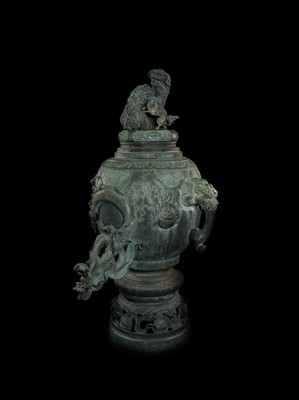 Lot 1 - A VERY LARGE AND MASSIVE BRONZE TEMPLE WATER FOUNTAIN WITH DRAGON SPOUT