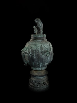 Lot 1 - A VERY LARGE AND MASSIVE BRONZE TEMPLE WATER FOUNTAIN WITH DRAGON SPOUT