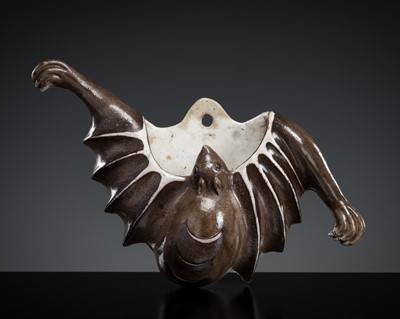 AN ENAMELED BISCUIT PORCELAIN WALL VASE IN THE FORM OF A BAT, QING DYNASTY