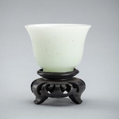 Lot 1768 - A WHITE GLASS WINE CUP, 19TH CENTURY