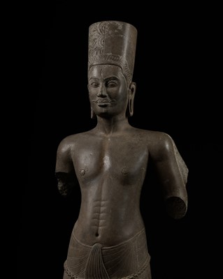 Lot 179 - A RARE AND IMPORTANT SANDSTONE FIGURE OF HARIHARA, PRE-ANGKOR PERIOD, PRASAT ANDET STYLE