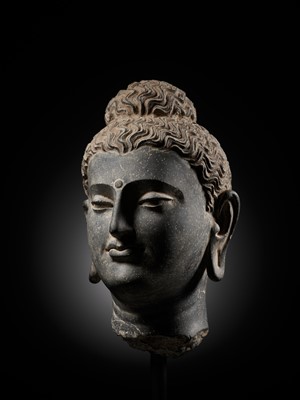 Lot 222 - A GRAY SCHIST HEAD OF BUDDHA, ANCIENT REGION OF GANDHARA, 2ND-3RD CENTURY