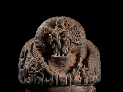 Lot 231 - A RARE GRAY SCHIST HEAD OF A BODHISATTVA WITH ‘GARUDA’ TURBAN CREST, ANCIENT REGION OF GANDHARA, 3RD-4TH CENTURY