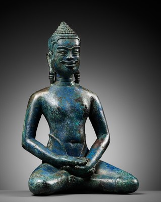 Lot 597 - A BRONZE FIGURE OF BUDDHA, BAYON STYLE, ANGKOR PERIOD