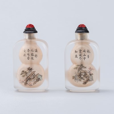 Lot 1804 - A PAIR OF INSIDE-PAINTED GLASS SNUFF BOTTLES, BY TING ERH-CHUNG