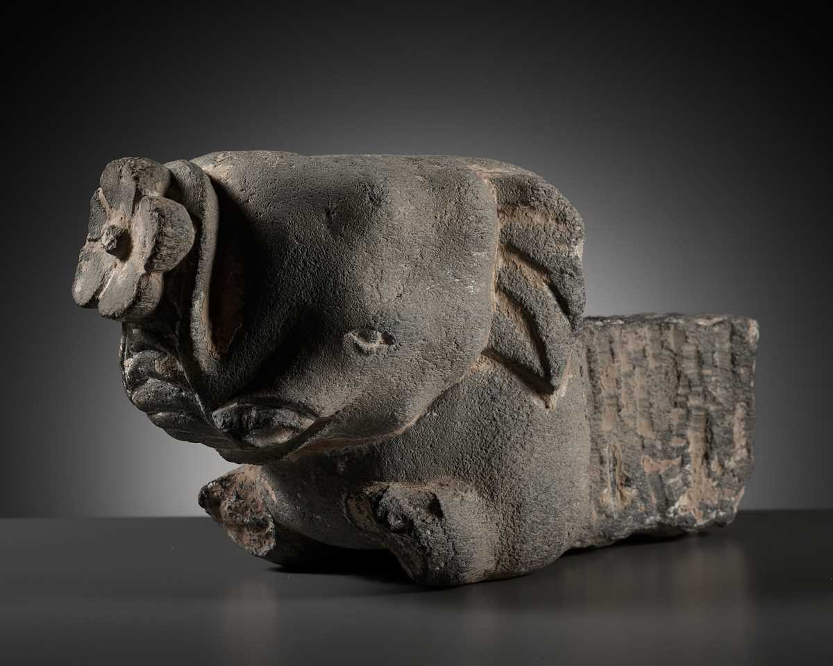 Lot 103 - A GRAY SCHIST STUPA PEG IN THE FORM OF AN ELEPHANT, ANCIENT REGION OF GANDHARA