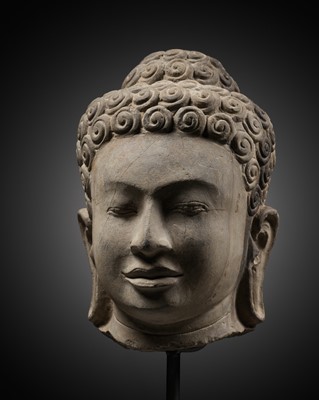 Lot 579 - A SANDSTONE HEAD OF BUDDHA, MON DVARAVATI