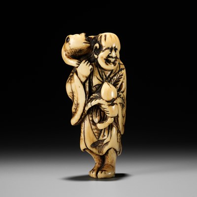 Lot 31 - MASAMORI: A GOOD KYOTO SCHOOL IVORY NETSUKE OF GAMA SENNIN