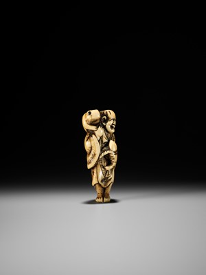 Lot 31 - MASAMORI: A GOOD KYOTO SCHOOL IVORY NETSUKE OF GAMA SENNIN