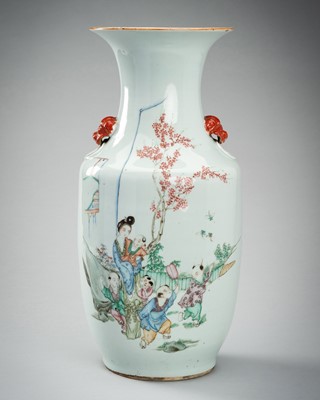 AN ENAMELED PORCELAIN BALUSTER VASE WITH FIGURA SCENE, c. 1900s