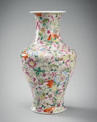 Lot 1964 - A MILLEFLEUR PORCELAIN VASE, REPUBLIC PERIOD