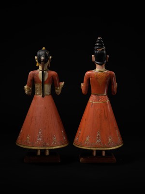 Lot 270 - A PAIR OF LARGE GANGAUR FESTIVAL SCULPTURES DEPICTING SHIVA AND PARVATI