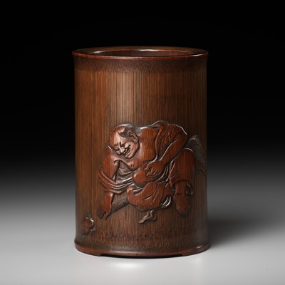 Lot 373 - A BAMBOO BRUSHPOT DEPICTING LIU HAI AND HIS TOAD, BITONG, BY WU ZHIFAN, JIADING SCHOOL, EARLY QING DYNASTY