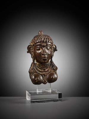 Lot 258 - A BRONZE PROCESSIONAL MASK, MOHRA, DEPICTING LAKSHMI, 17TH-18TH CENTURY